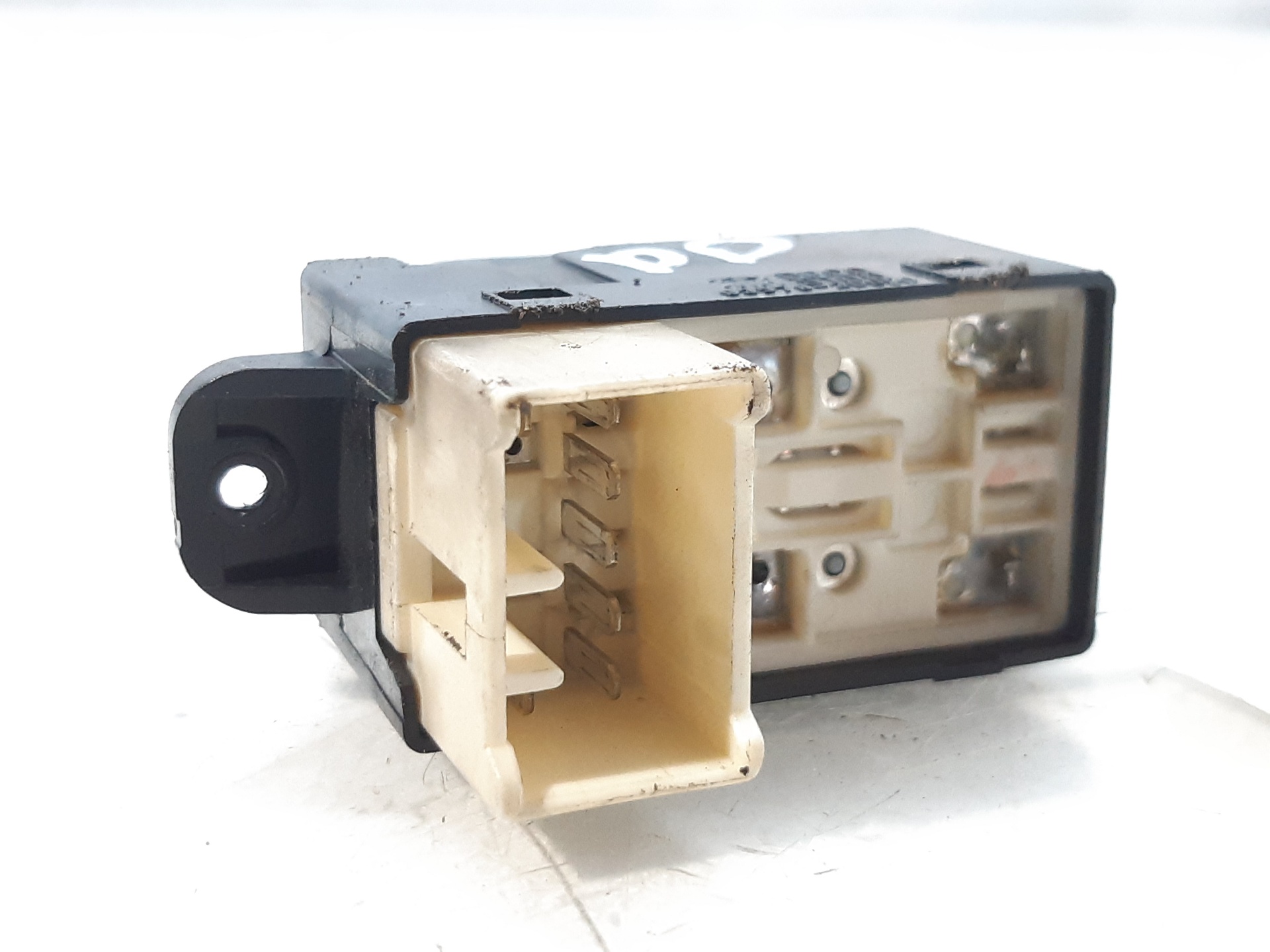 PEUGEOT Rio 1 generation (2000-2005) Front Right Door Window Switch 935782D000 18782681