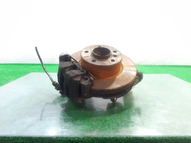 BMW 3 Series E90/E91/E92/E93 (2004-2013) Front Left Wheel Hub 31216793923 18603866