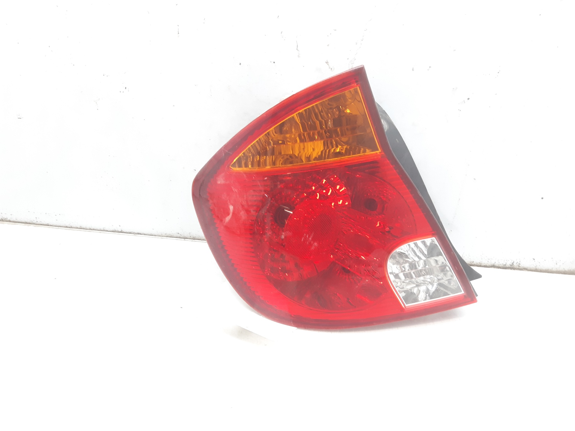 HYUNDAI Santa Fe SM (2000-2013) Rear Left Taillight 9240125710 22445970