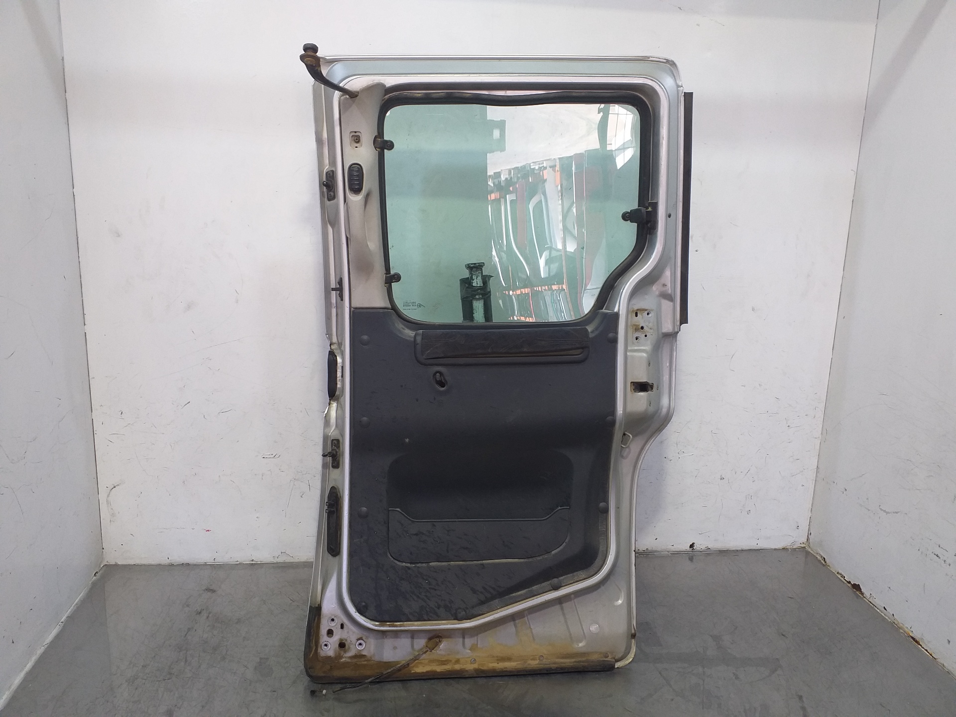 VOLKSWAGEN Clio 1 generation (1990-1998) Right Side Sliding Door 9835685880 25609602