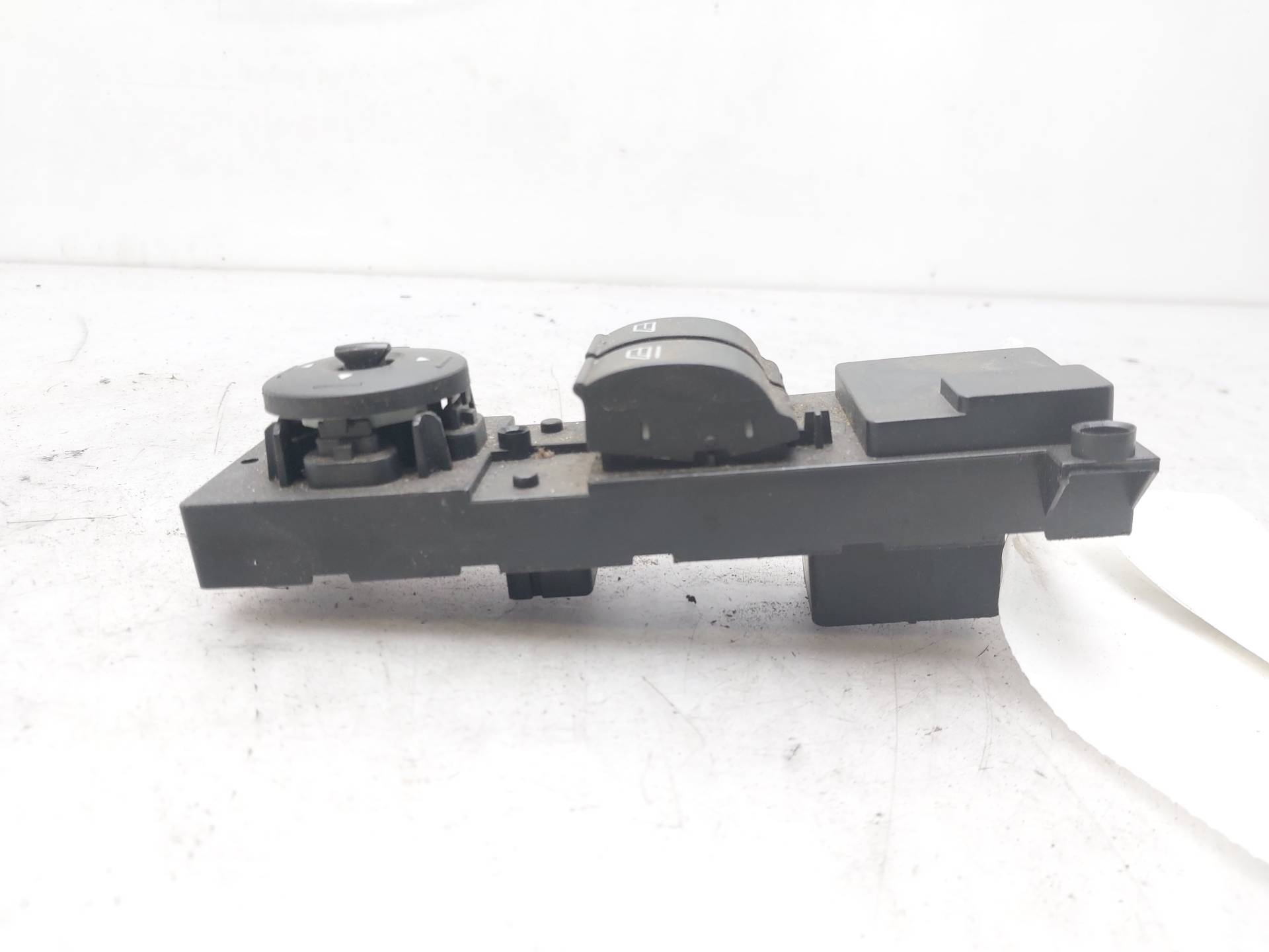 PEUGEOT Focus 2 generation (2004-2011) Front Left Door Window Switch 7M5T14529BA 22490879