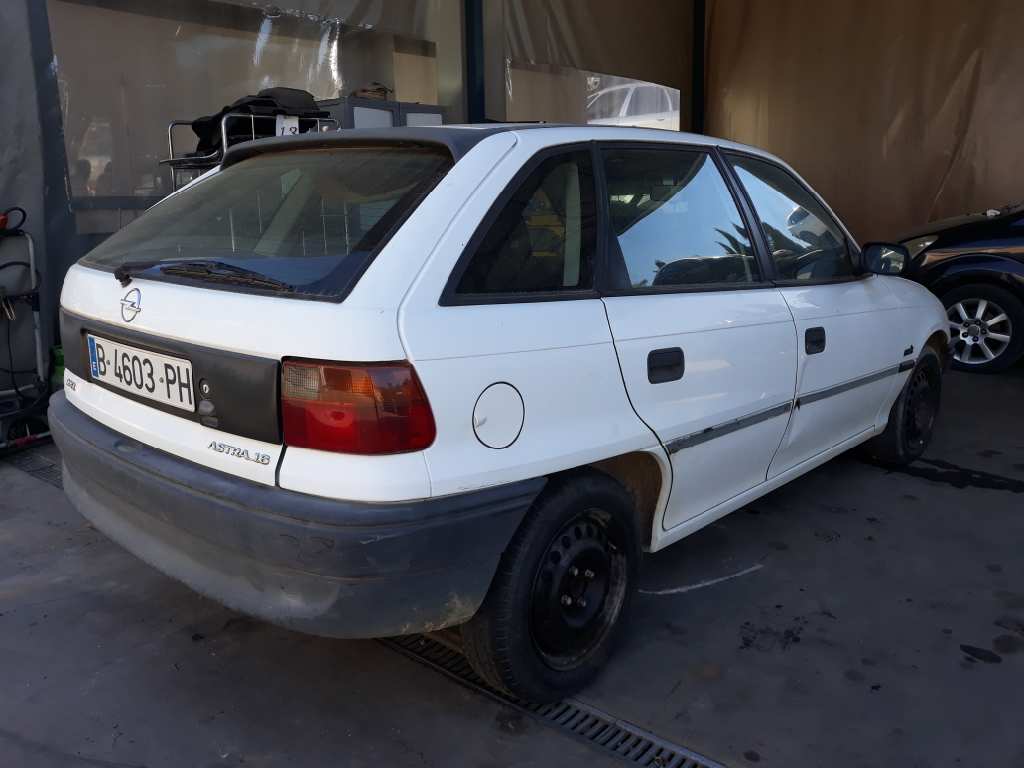 OPEL Astra F (1991-2002) Ostatné vnútorné časti 90224834 20194544