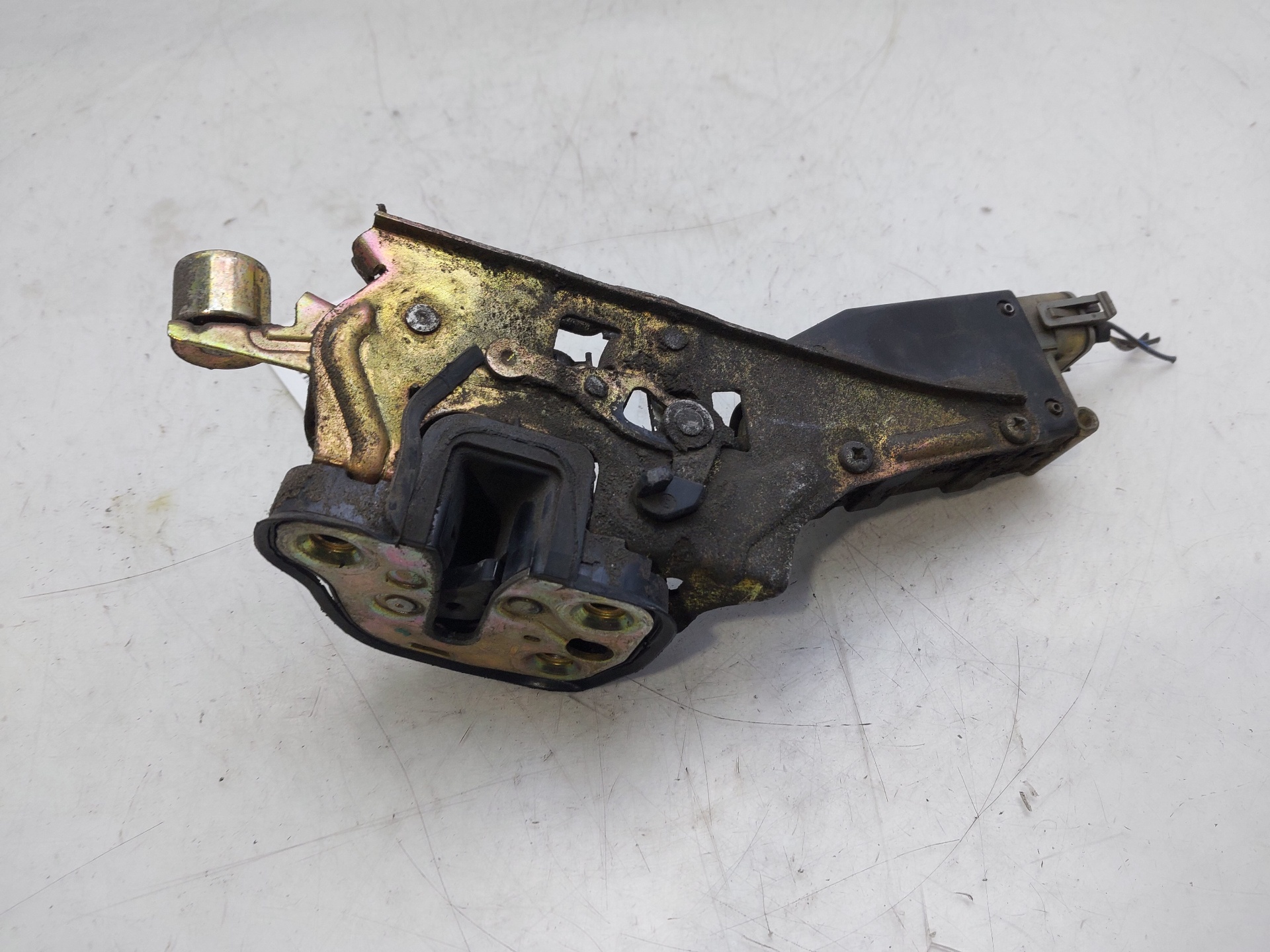 VOLKSWAGEN Corsa B (1993-2000) Rear Right Door Lock 90493703 25370351