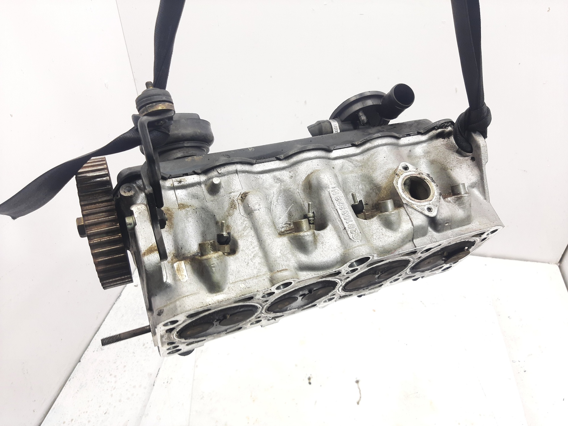 VOLKSWAGEN Engine Cylinder Head 028103373N 25401158