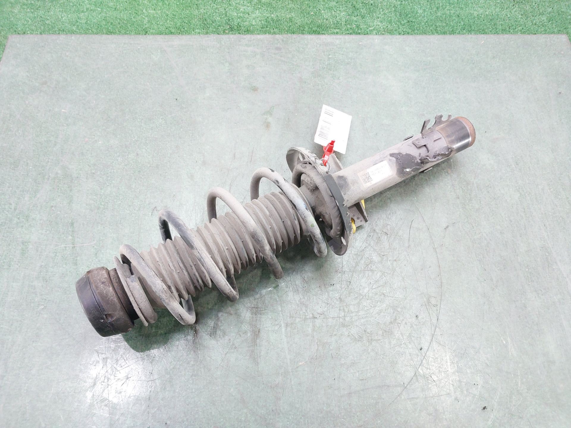 SEAT Ibiza 4 generation (2008-2017) Front Right Shock Absorber 6R0413031F 22347536