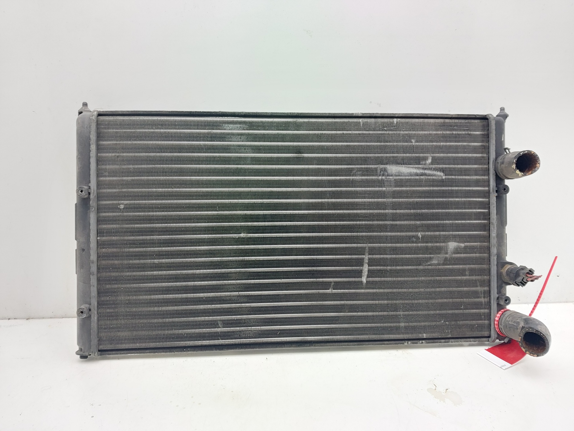 SEAT Ibiza 2 generation (1993-2002) Охлаждающий радиатор 6K0121253L 24753851