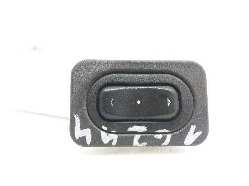 OPEL Corsa C (2000-2006) Front Right Door Window Switch 24407699 20193714