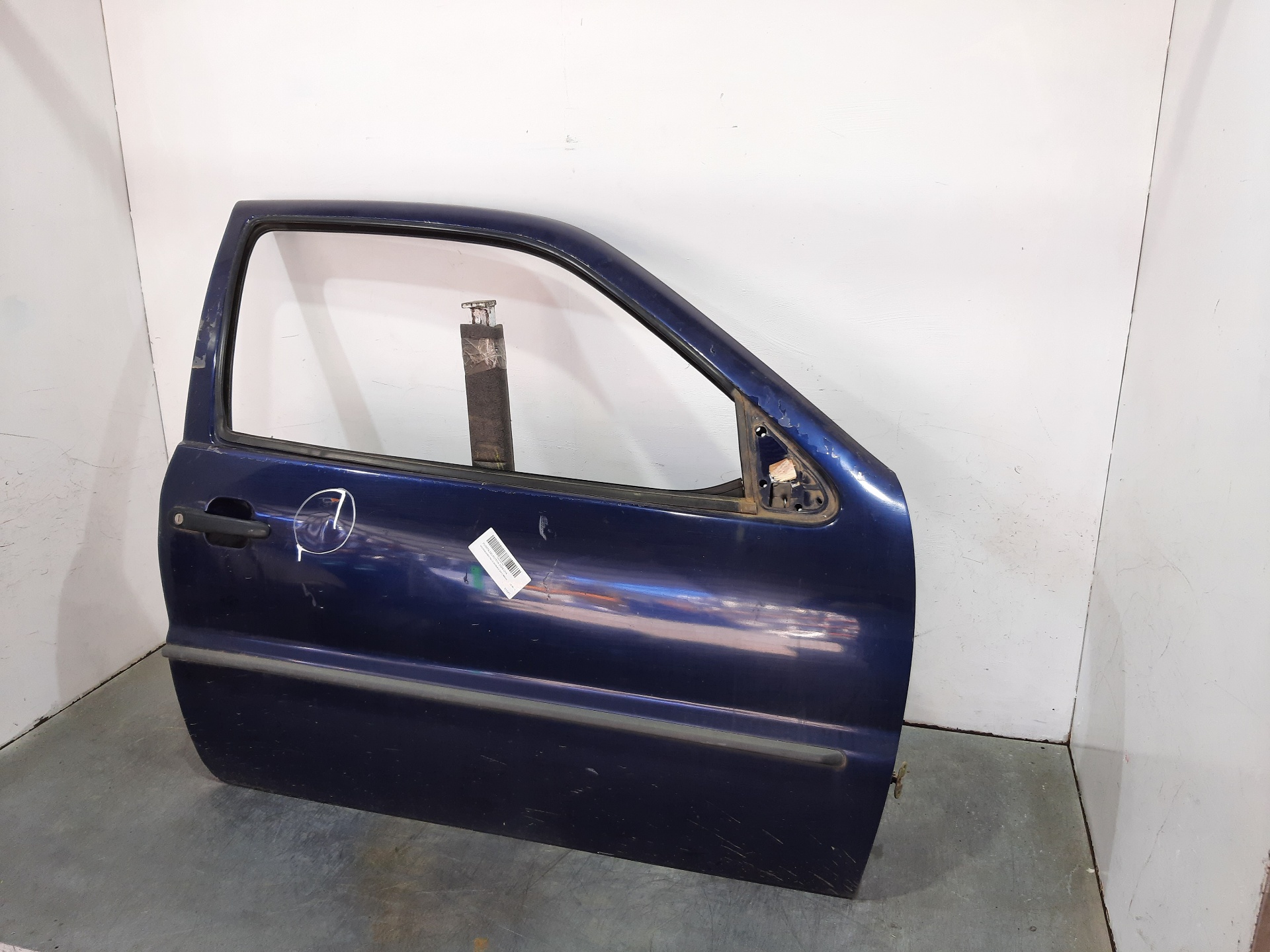 VOLKSWAGEN Polo 3 generation (1994-2002) Front Right Door 6K4831052C 23015467