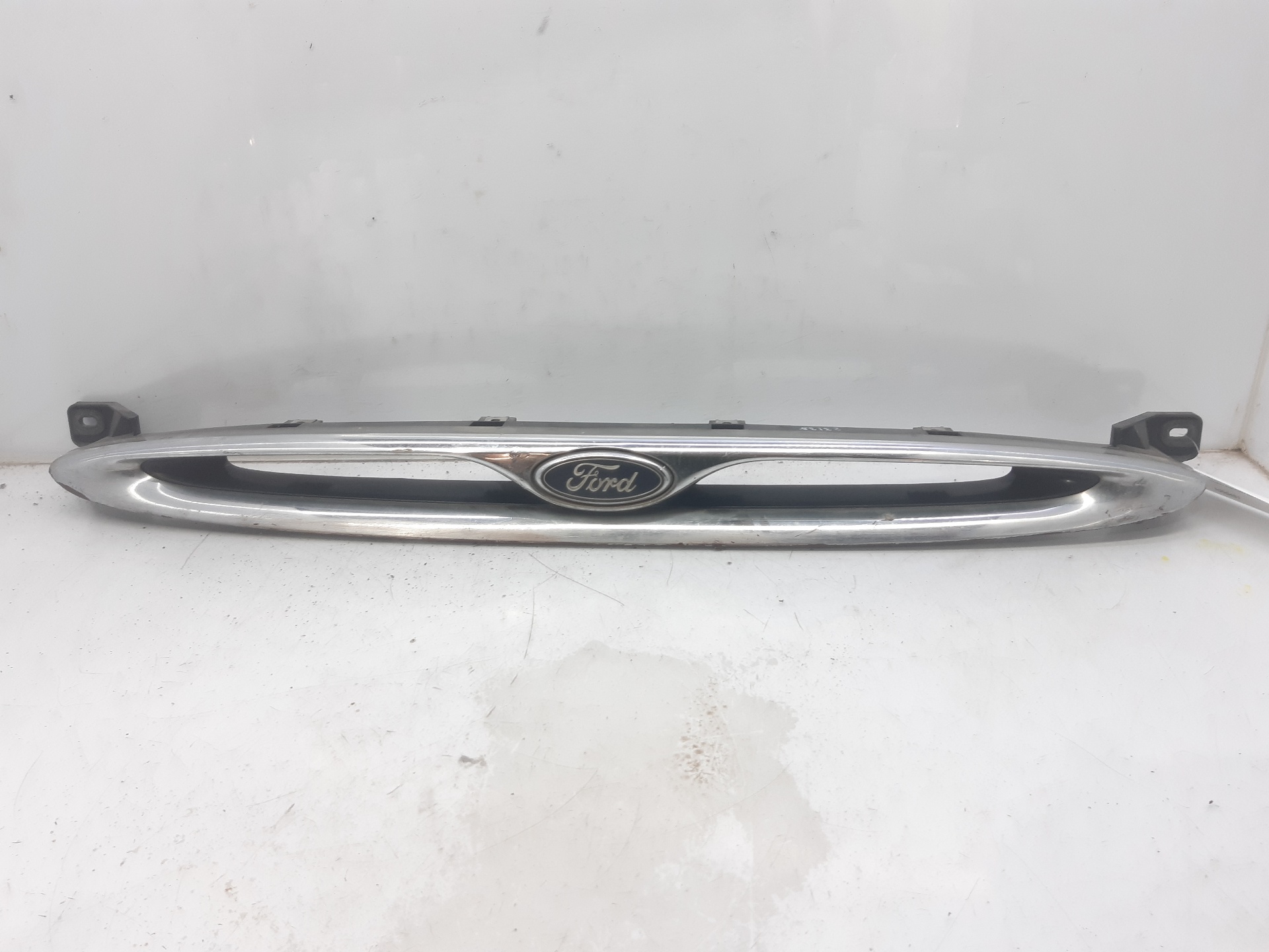 FORD Radiator Grille 1058481 18665797