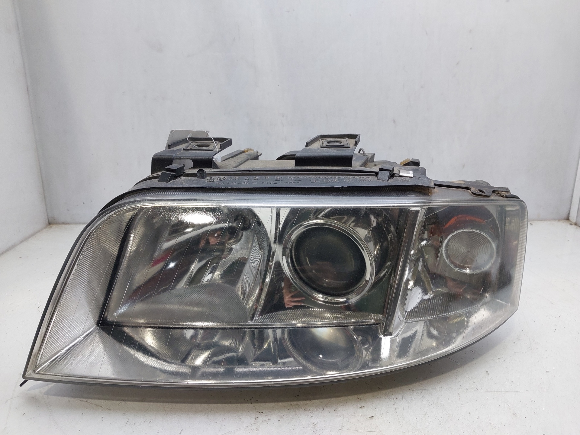 AUDI A6 C5/4B (1997-2004) Front Left Headlight 4B0941029 24769007