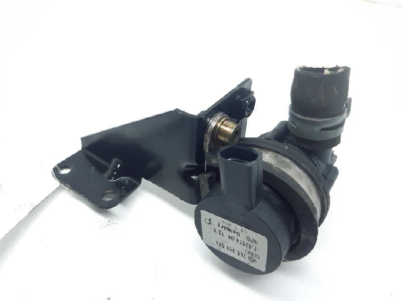 VOLKSWAGEN Touareg 1 generation (2002-2010) Water Pump 7L0965561 18463815