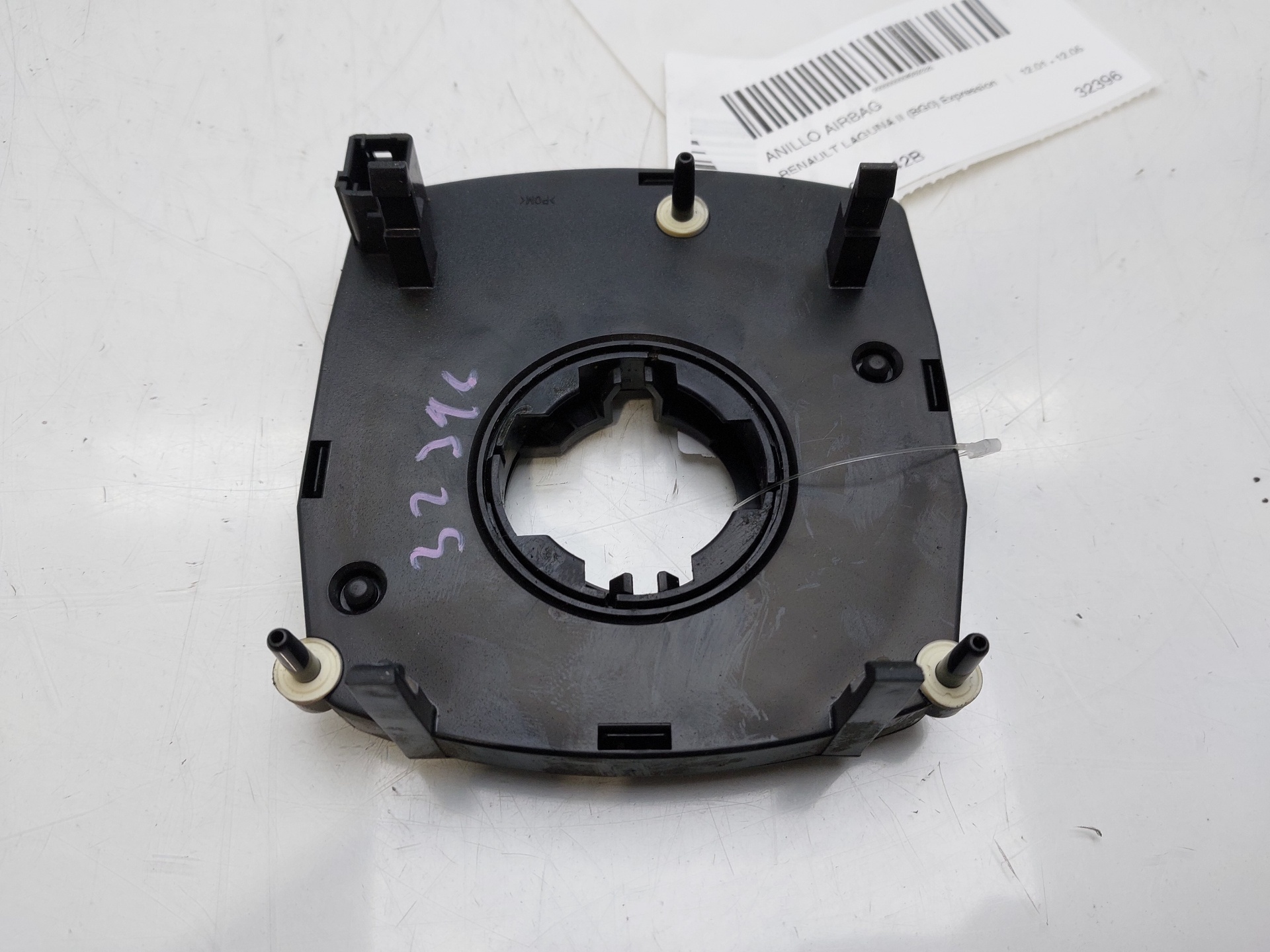 RENAULT Laguna 2 generation (2001-2007) Other part 8200004642B 21330851