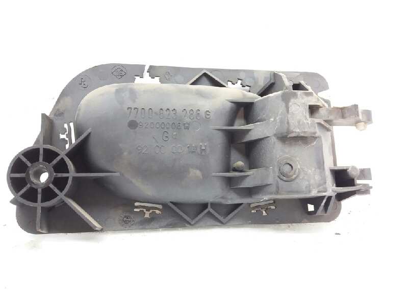 RENAULT Laguna 1 generation (1993-2001) Кронштейн ручки передней левой двери 7700823286 20192829