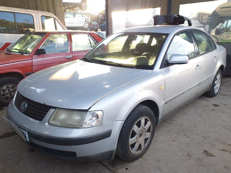 VOLKSWAGEN Passat B5 (1996-2005) Вимикач вікна передніх правих дверей 1J0959855 20196217