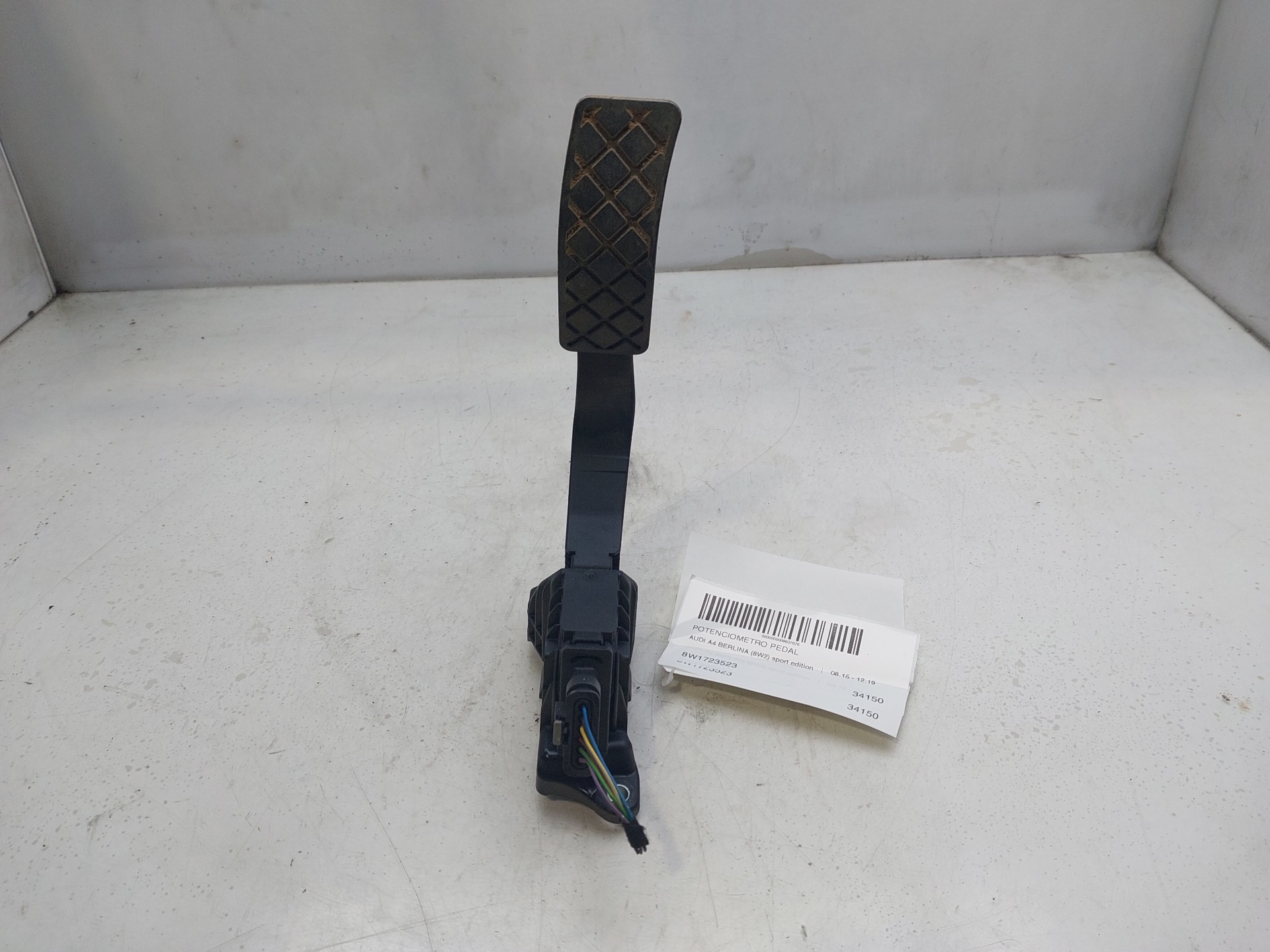 AUDI A4 B9/8W (2015-2024) Other Body Parts 8W1723523 24304367