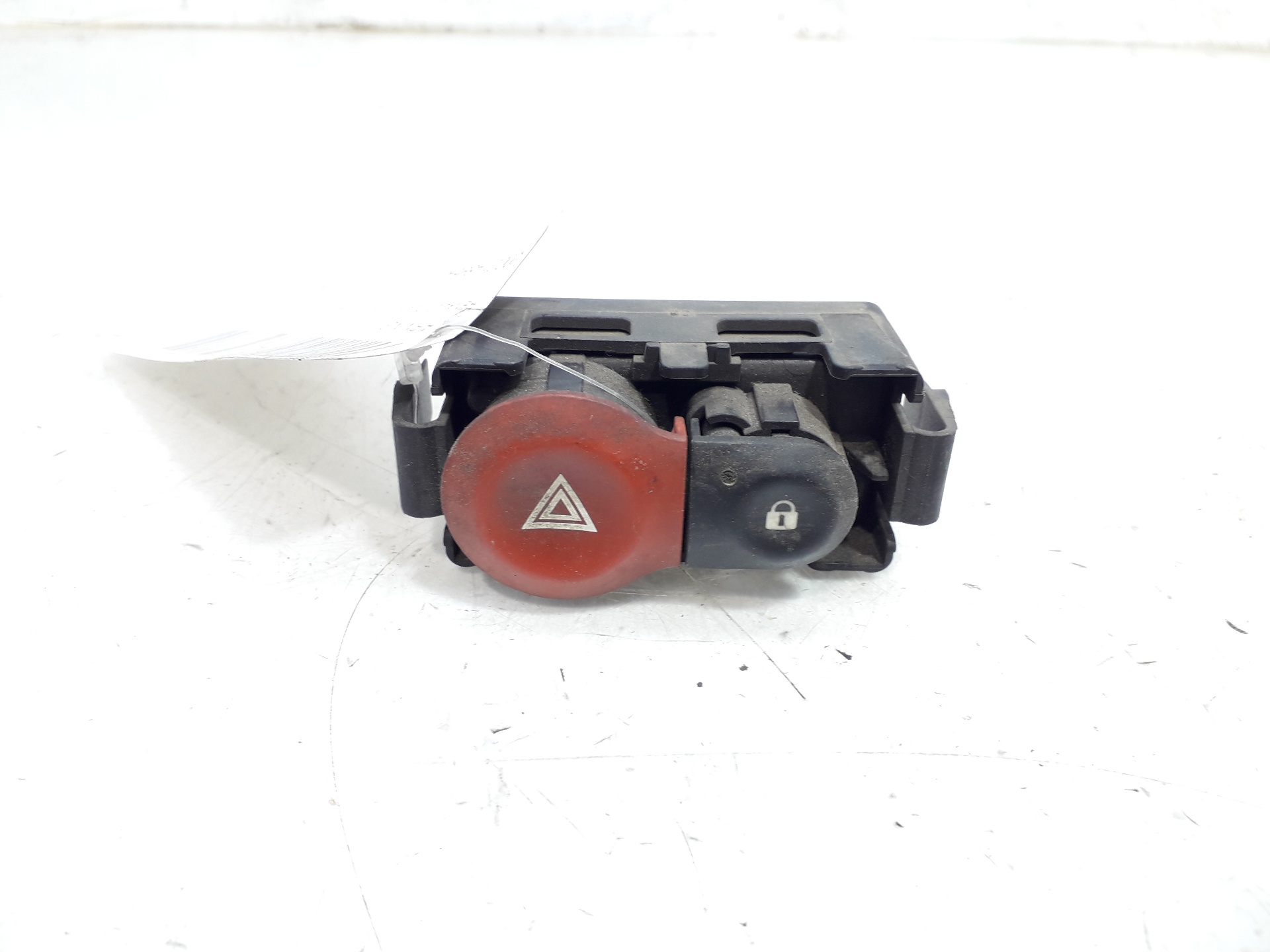 RENAULT Clio 3 generation (2005-2012) Hazard button 8200214896A 18788373