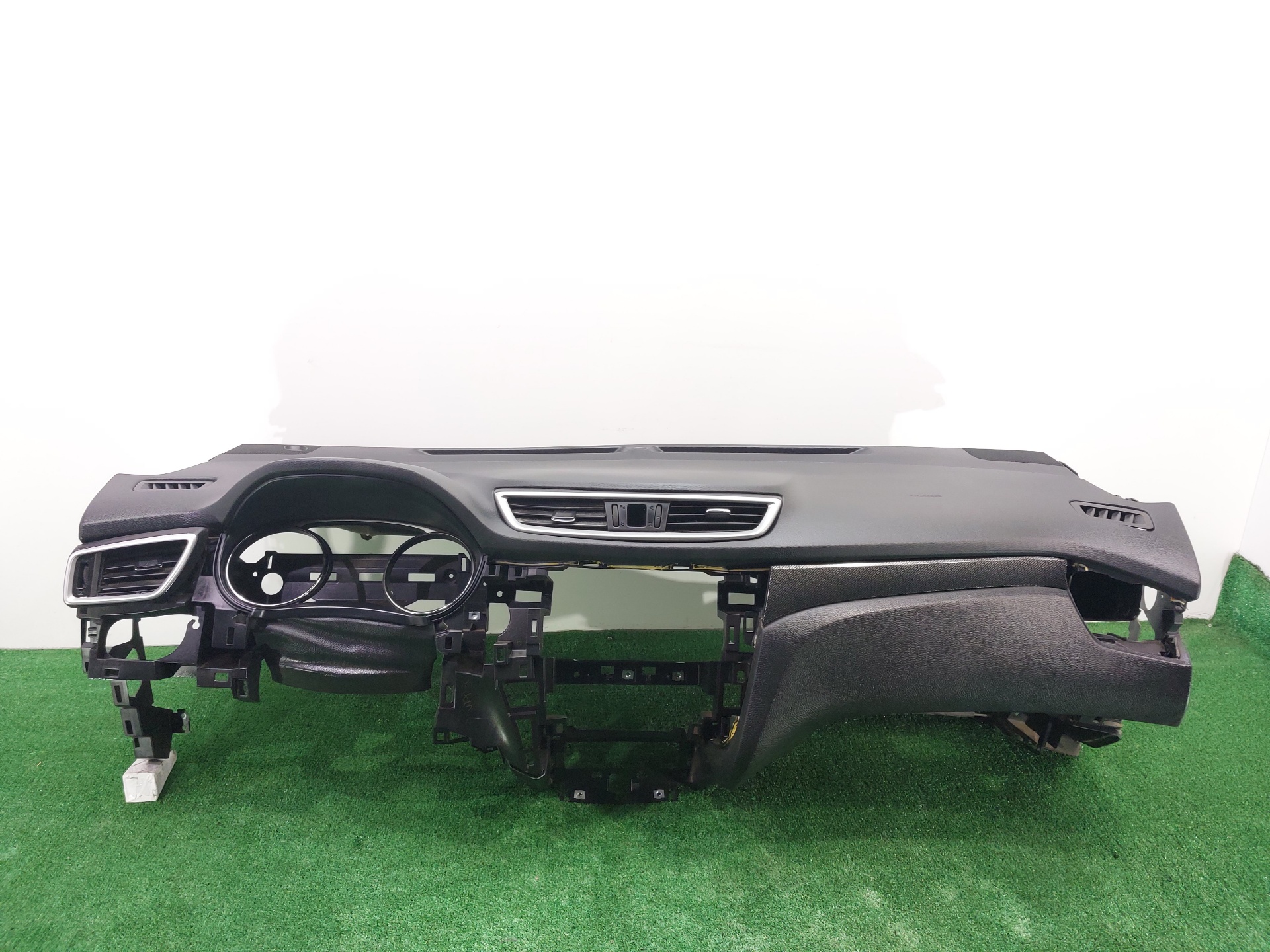 NISSAN X-Trail T32 (2013-2022) Autre partie 682004CC0A 23838933