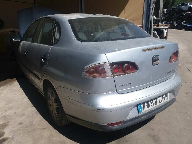 SEAT Cordoba 2 generation (1999-2009) Priekšējā bampera balka 6L0805551C 22069520