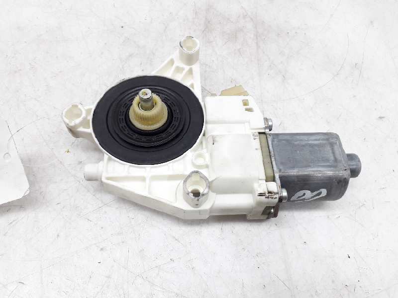 MERCEDES-BENZ C-Class W204/S204/C204 (2004-2015) Front Right Door Window Control Motor 2129066702 20182025