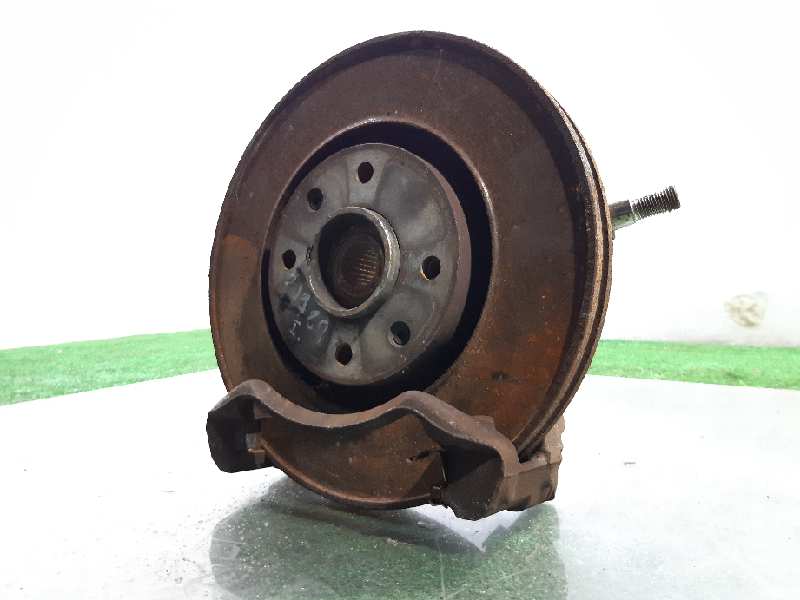 PEUGEOT 308 T7 (2007-2015) Front Left Wheel Hub 364696 18578404