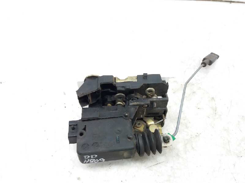 RENAULT Clio 1 generation (1990-1998) Front Right Door Lock 7701036101 20189796