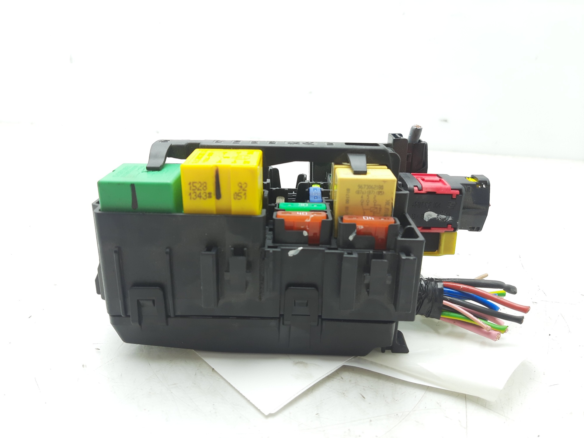 PEUGEOT 3008 2 generation (2017-2023) Fuse Box 9806192580 24135000