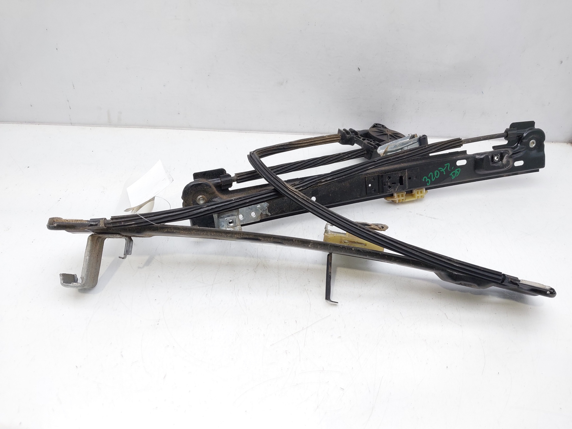 SEAT Cordoba 2 generation (1999-2009) Front Right Door Window Regulator 6J4837462 20647829