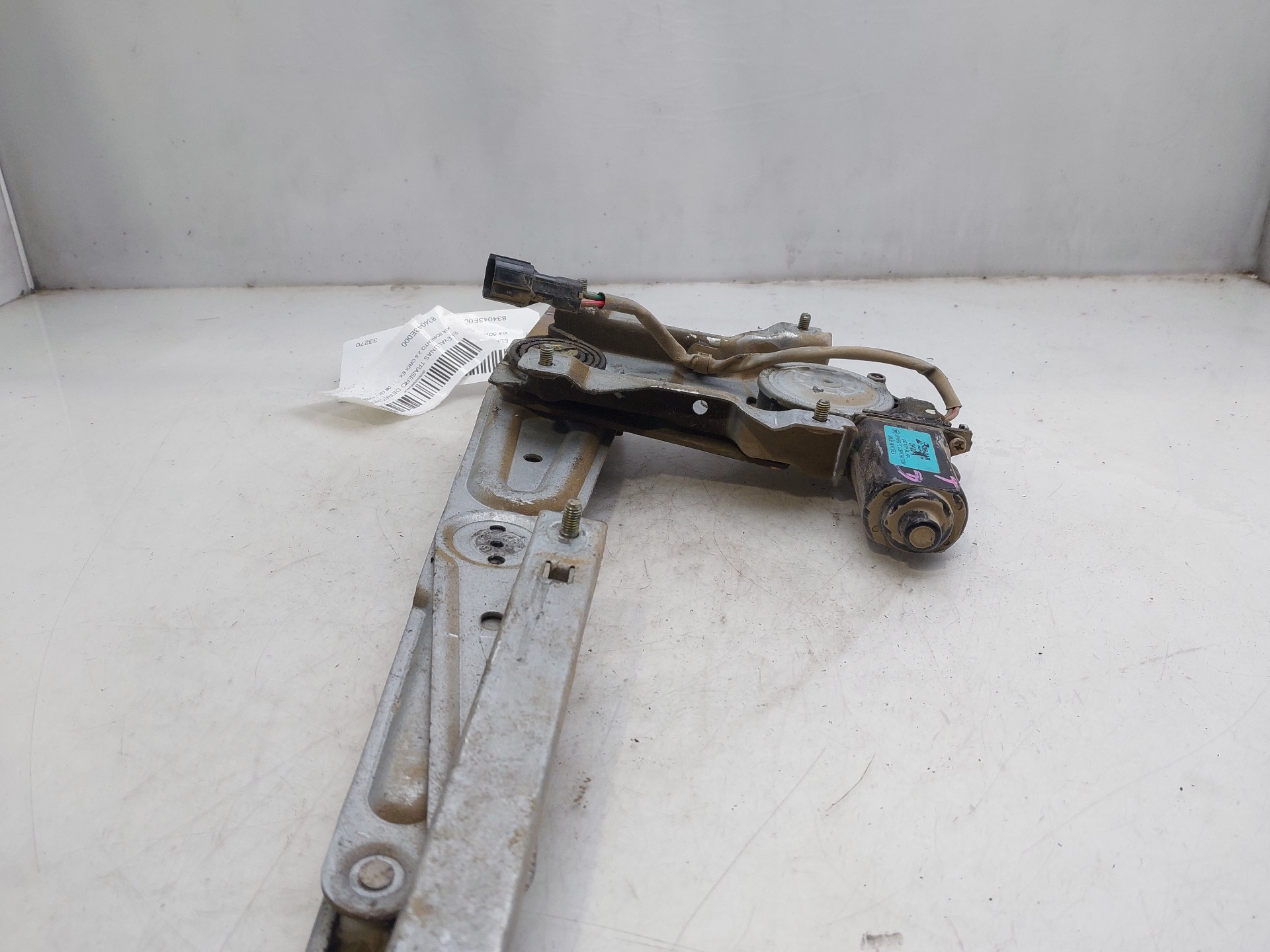 KIA Sorento 1 generation (2002-2011) Rear Right Door Window Regulator 834043E000 23895472