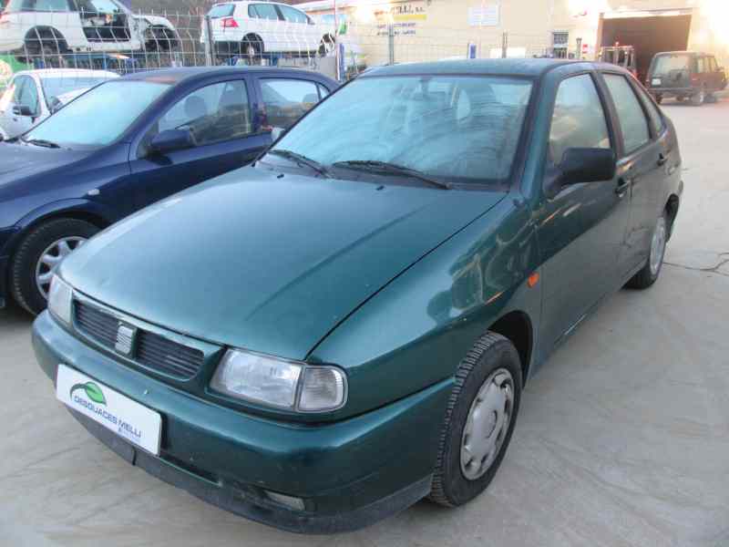 SEAT Cordoba 1 generation (1993-2003) Передний левый указатель поворота 6K0953049 24121684