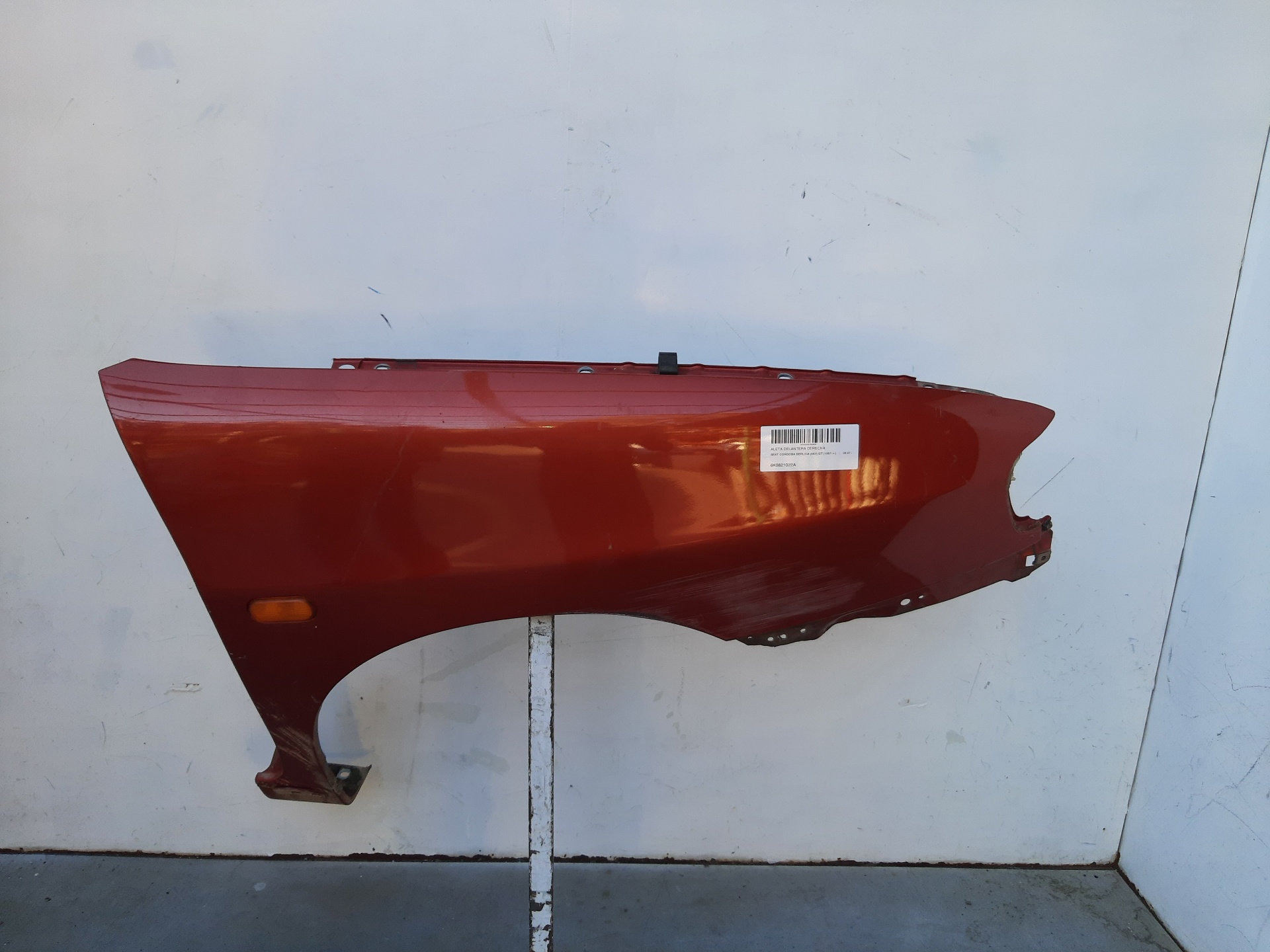 SEAT Ibiza 2 generation (1993-2002) Крыло переднее правое 6K0821022A 22459392