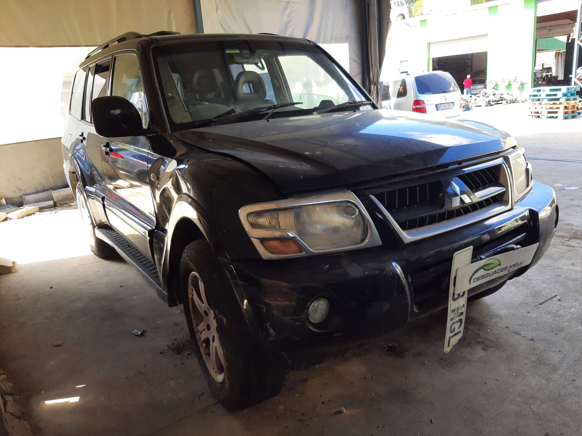 MITSUBISHI Pajero 3 generation (1999-2006) Стеклоподъемник задней правой двери MN117068 24045560