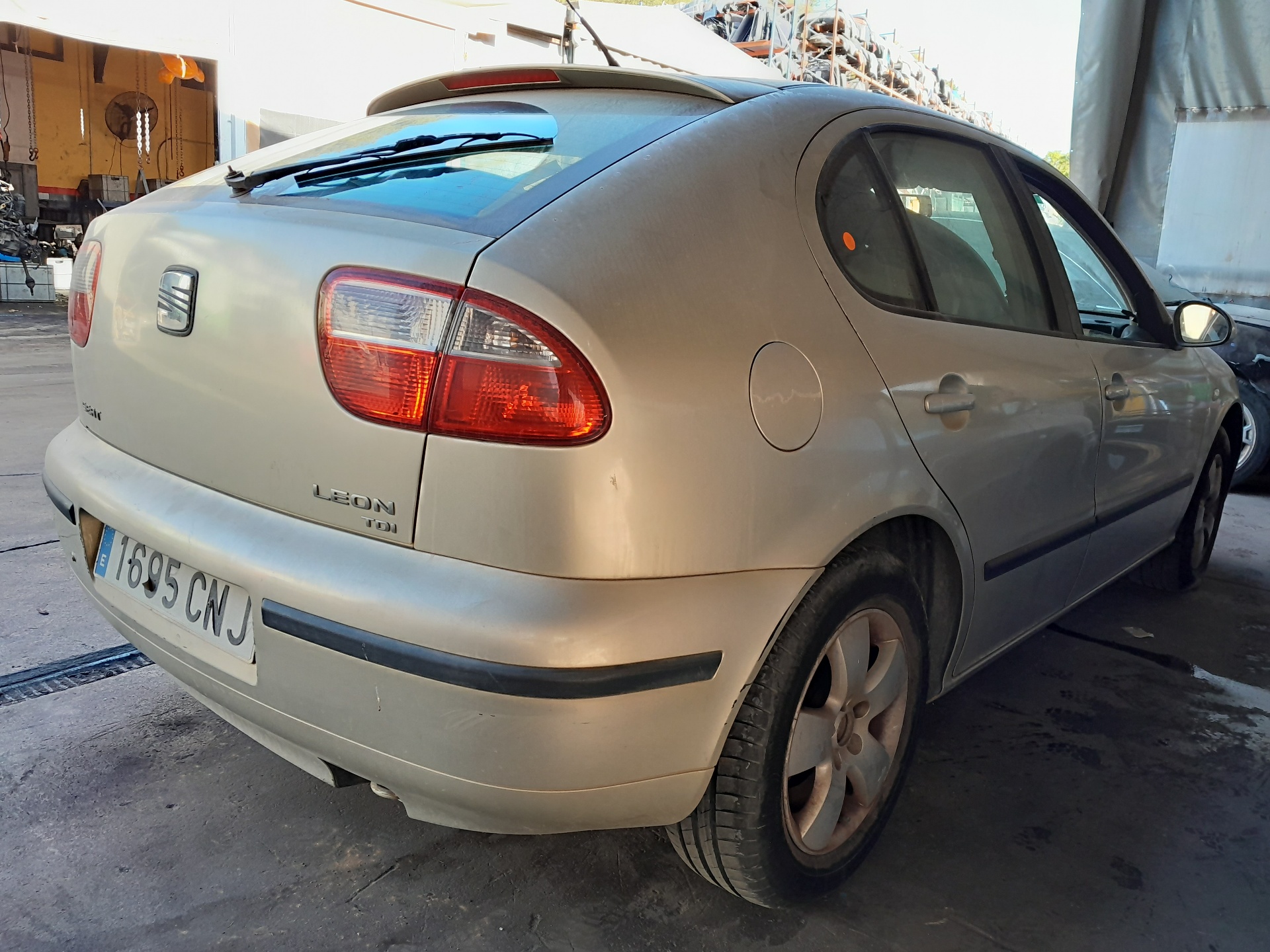 NISSAN Leon 1 generation (1999-2005) Рабочий тормозной цилиндр 1J1614019 22446607