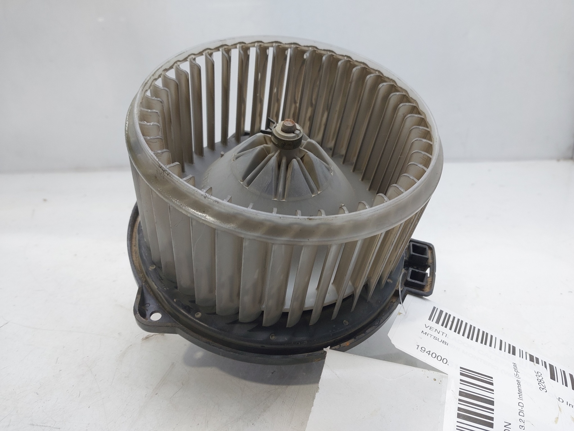 VOLKSWAGEN Pajero 3 generation (1999-2006) Heater Blower Fan 1940005102 23669135