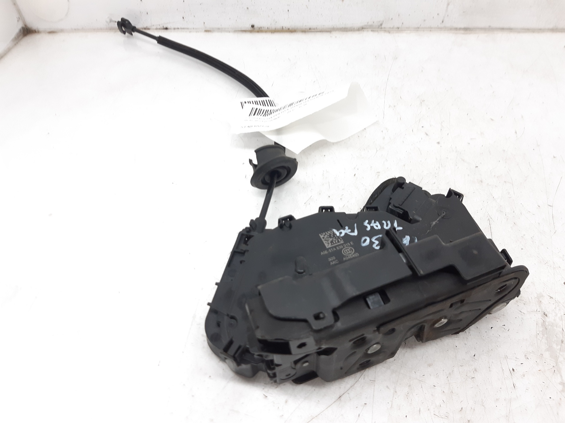 SEAT Alhambra 2 generation (2010-2021) Rear Left Door Lock 5TA839015E 18781365