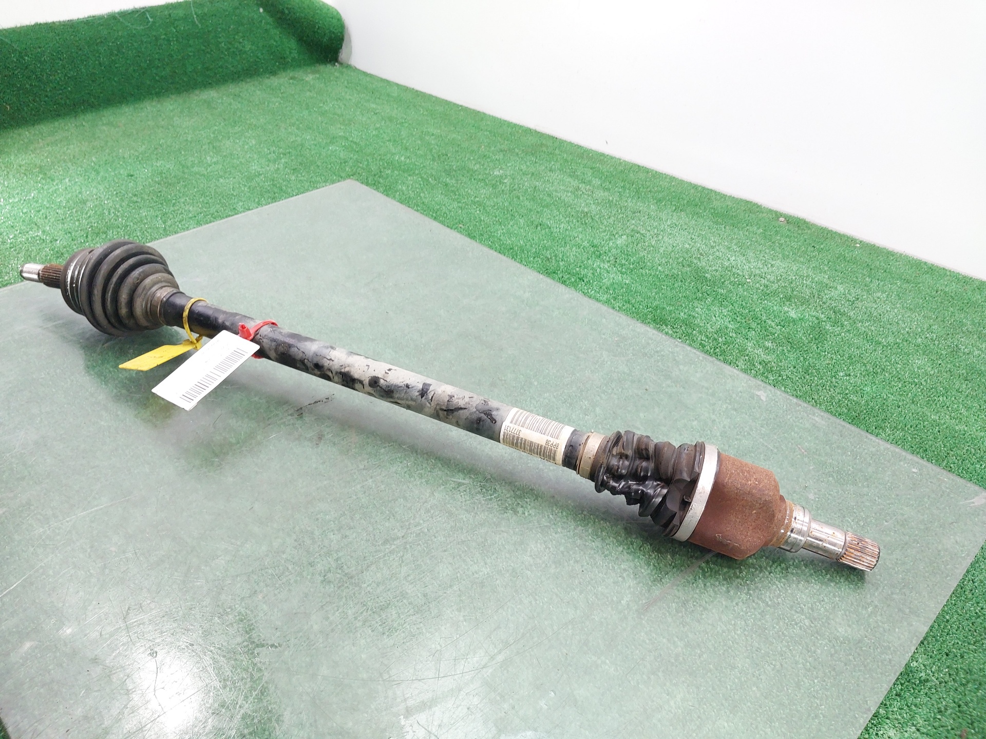 PEUGEOT 308 T9 (2013-2021) Front Right Driveshaft 9806699780 23056425