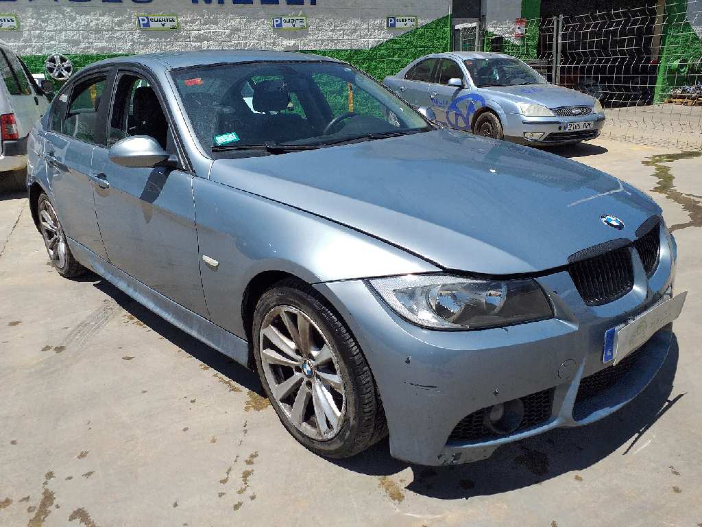 BMW 3 Series E90/E91/E92/E93 (2004-2013) Молдинг задней левой двери 51429152359 18532673