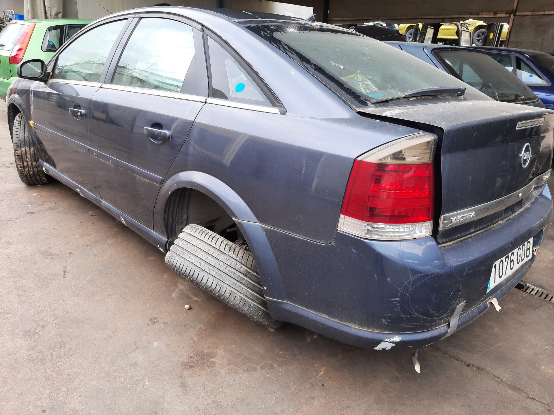 DODGE Vectra C (2002-2005) Saugiklių dėžė 13205776 20993733