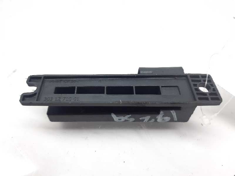 LAND ROVER Range Rover Evoque L538 (1 gen) (2011-2020) Antenne AH4215K603AA 18466407