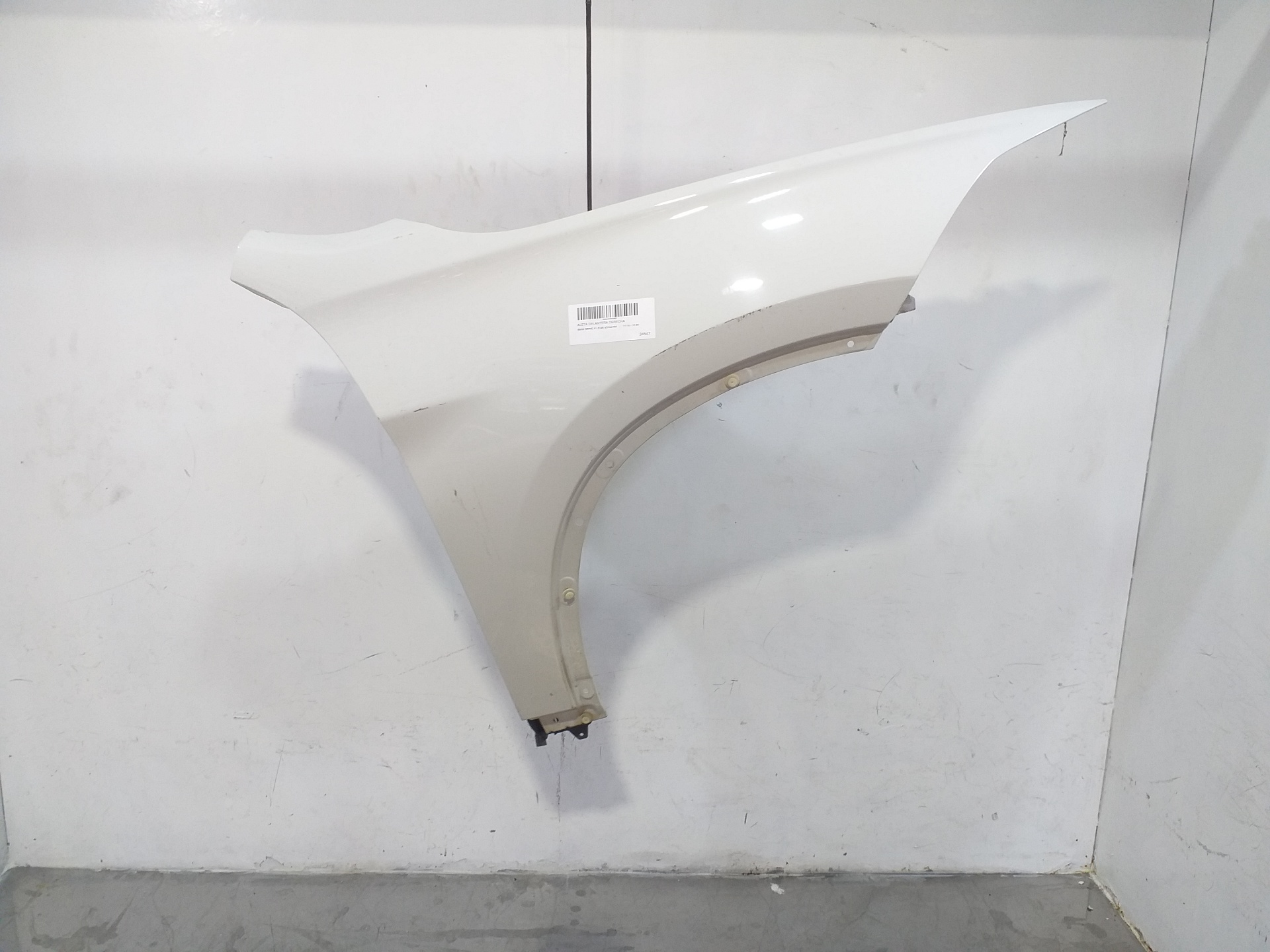 BMW X1 F48/F49 (2015-2023) Front Right Fender 41007427300 25087066
