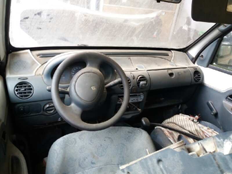 RENAULT Kangoo 1 generation (1998-2009) Priekšējās kreisās durvis 7751471745 20180881