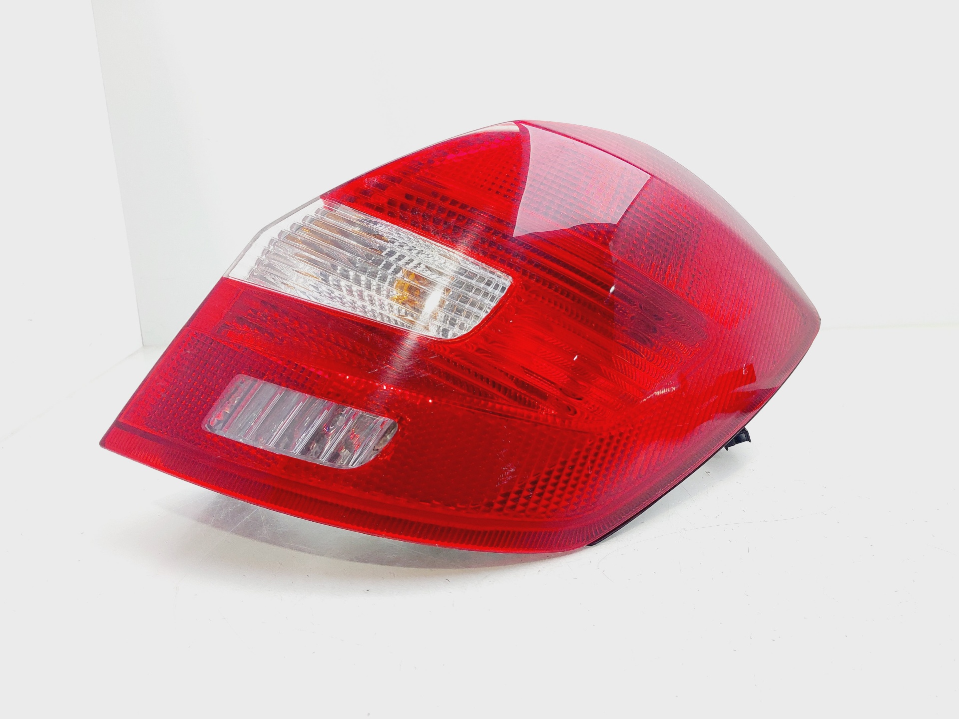 SKODA Fabia 2 generation  (2010-2014) Rear Right Taillight Lamp 5J6945096 25583955