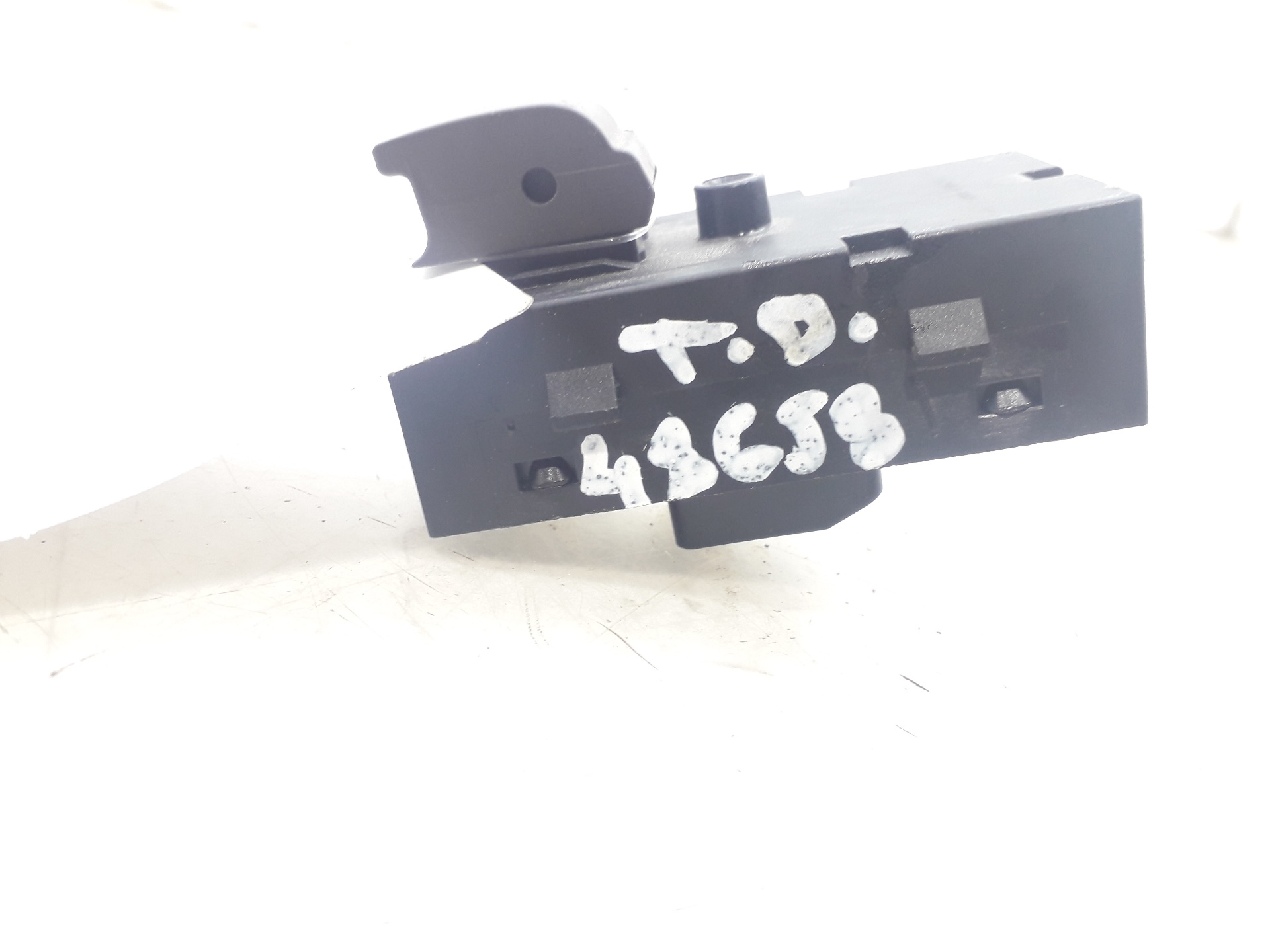 OPEL Mokka 1 generation (2012-2015) Rear Right Door Window Control Switch 13301889 18801716