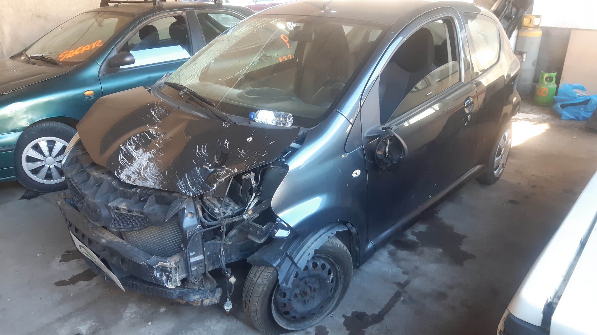 TOYOTA Aygo 1 generation (2005-2014) Takaluukun takaluukun lukko 693500H010 22322300