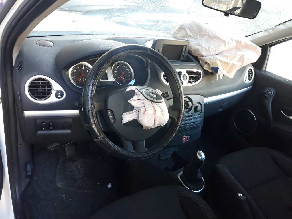 RENAULT Clio 2 generation (1998-2013) кнопка опасности 8200214896A 20194498