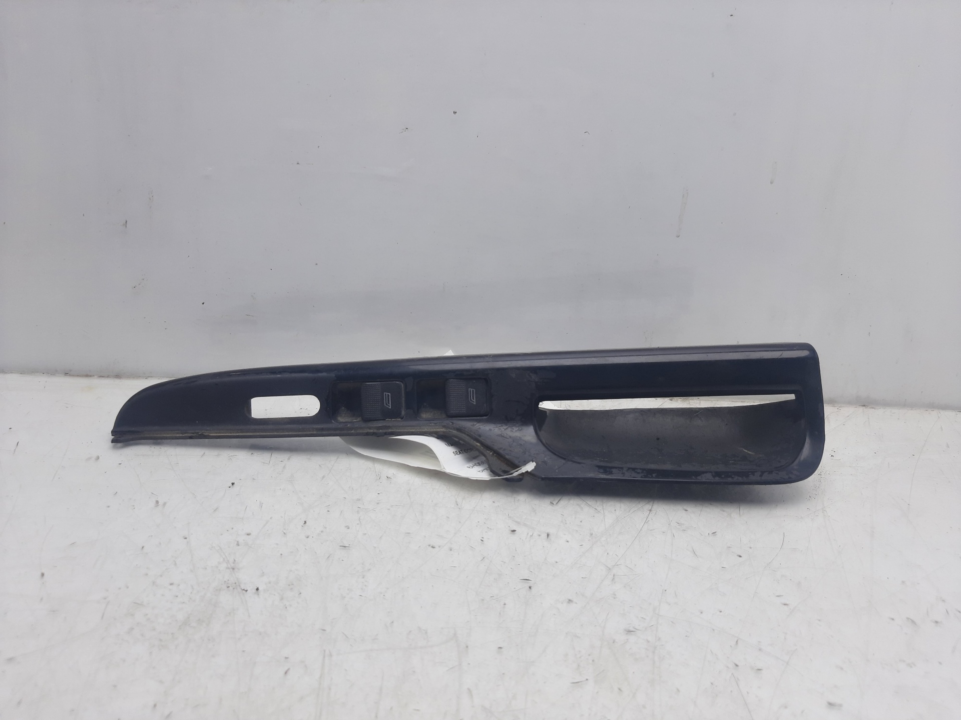 NISSAN Ibiza 2 generation (1993-2002) Front Left Door Window Switch 6H0959855A 21455723