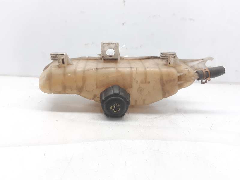 RENAULT Clio 3 generation (2005-2012) Expansion Tank 8200304083 18542236