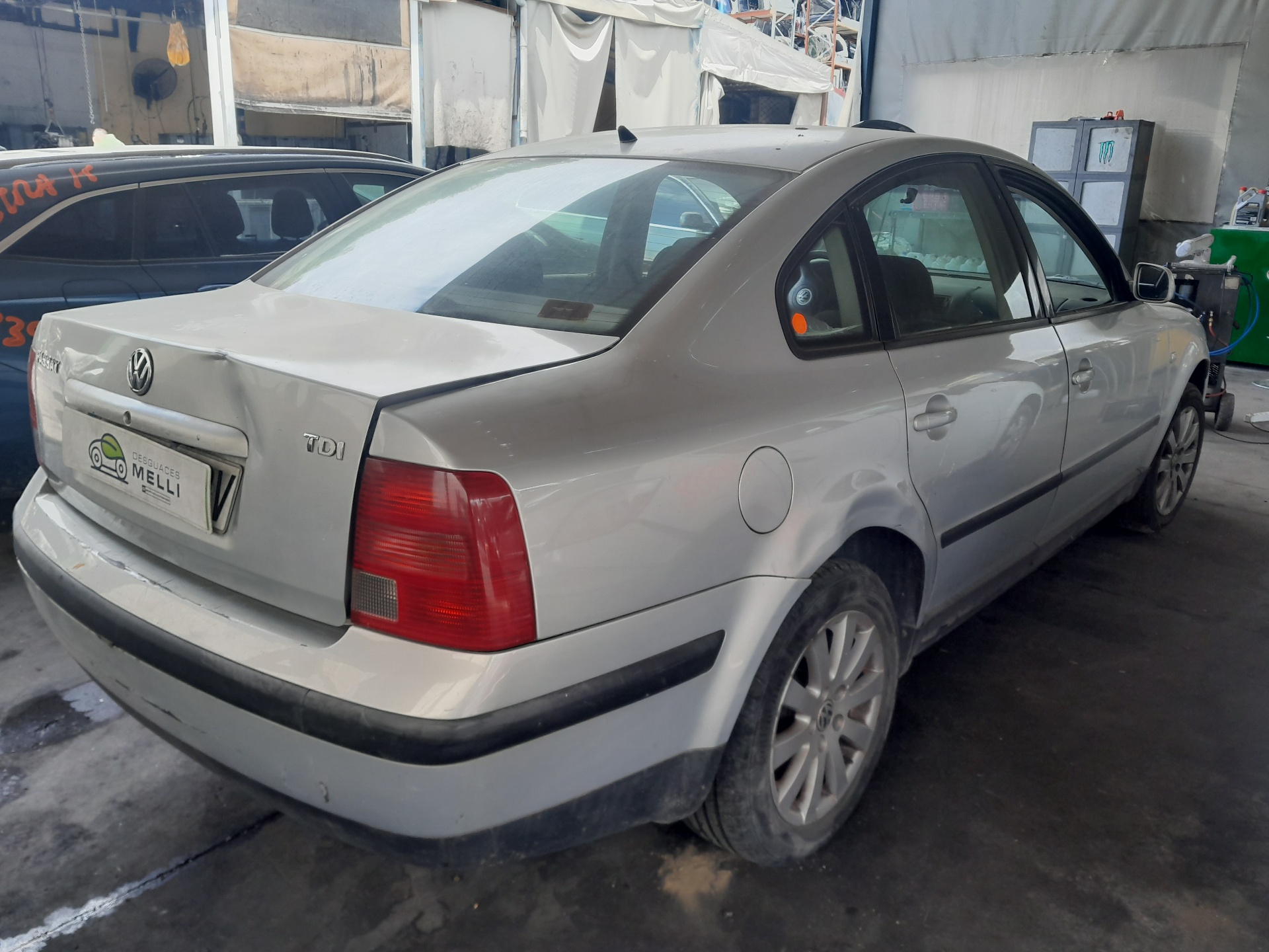 VOLKSWAGEN Passat B5 (1996-2005) Feltöltőlevegő-hűtőrács 058145805G 25224060