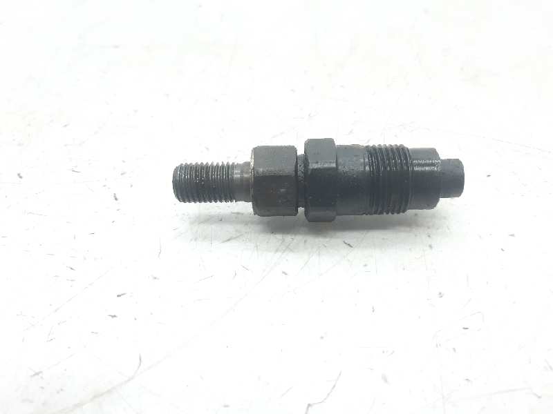 MITSUBISHI Pajero 1 generation (1982-1991) Fuel Injector MD196607 18620140