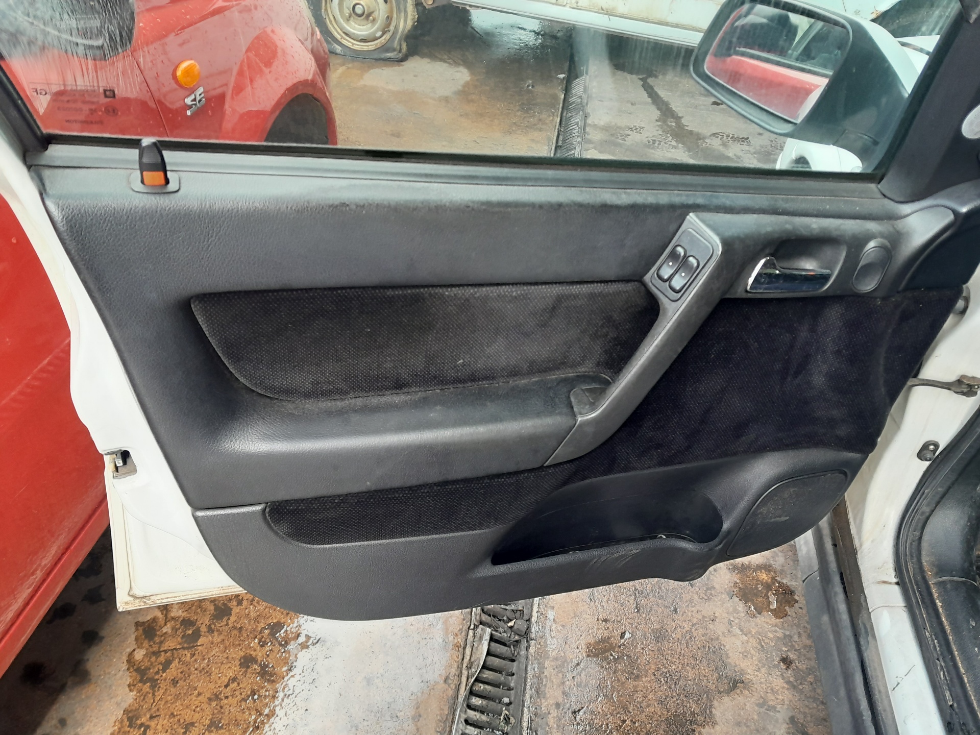 OPEL Astra H (2004-2014) Främre vänster sätesspänne 90560655 23659020