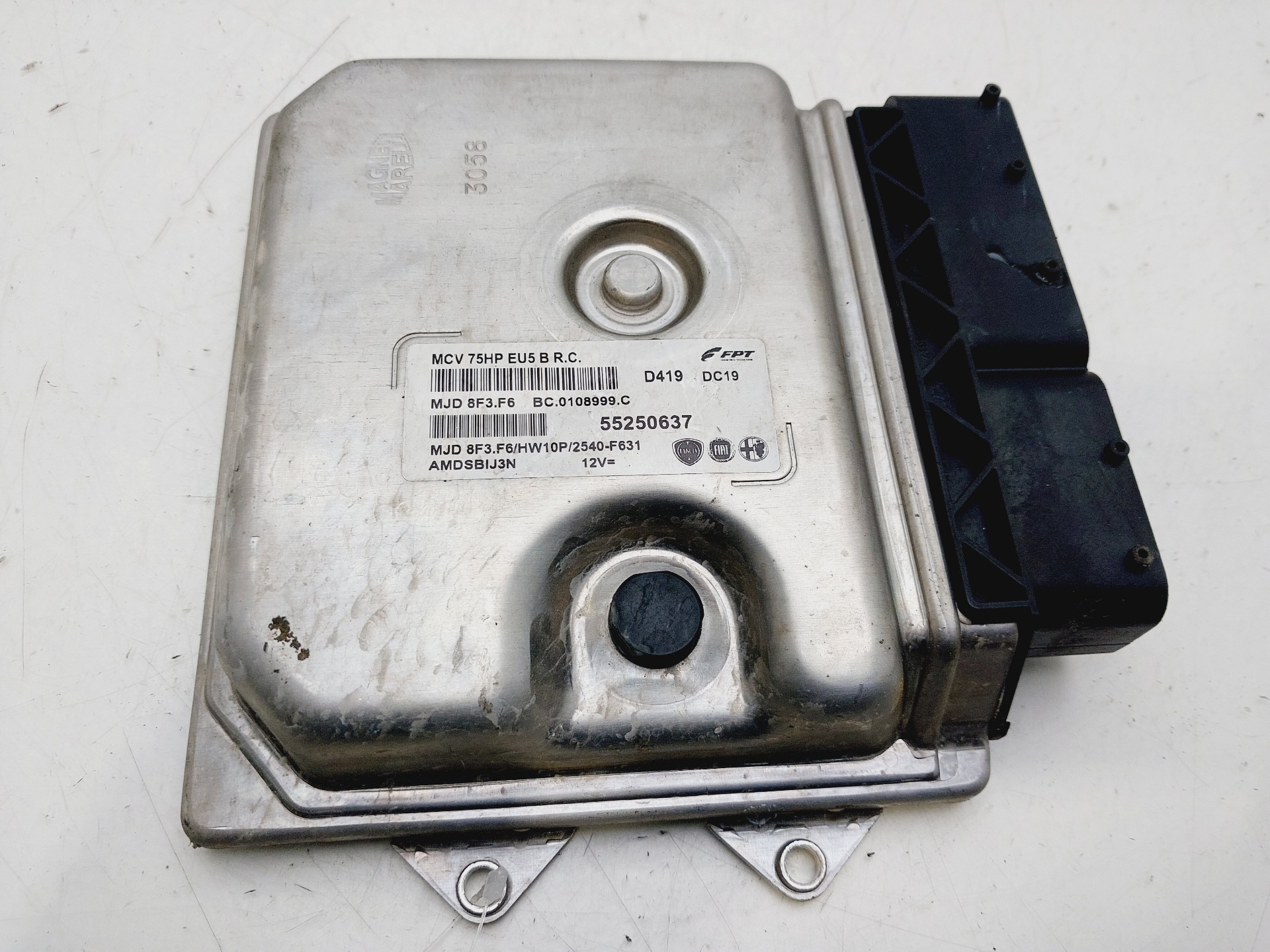 Switchboard engine uce 199A9000 55250637 de Peugeot Bipper tepee 2008-0 75 CV